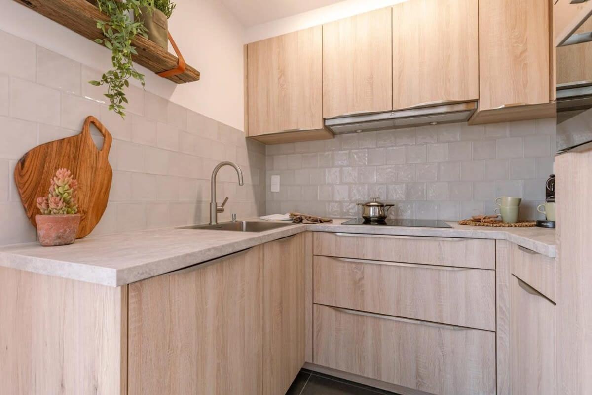 Huswell - Cosy Apartment With Vintage Interior 데한 외부 사진