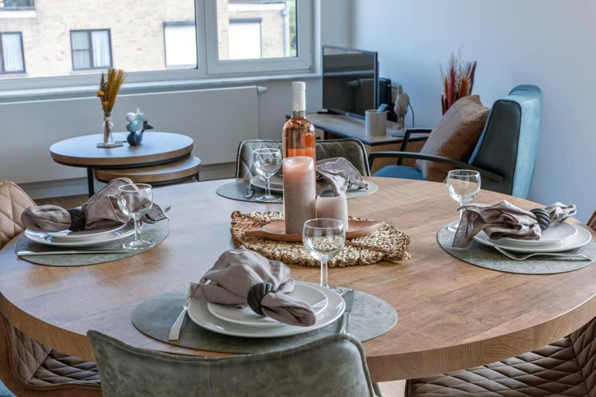 Huswell - Cosy Apartment With Vintage Interior 데한 외부 사진