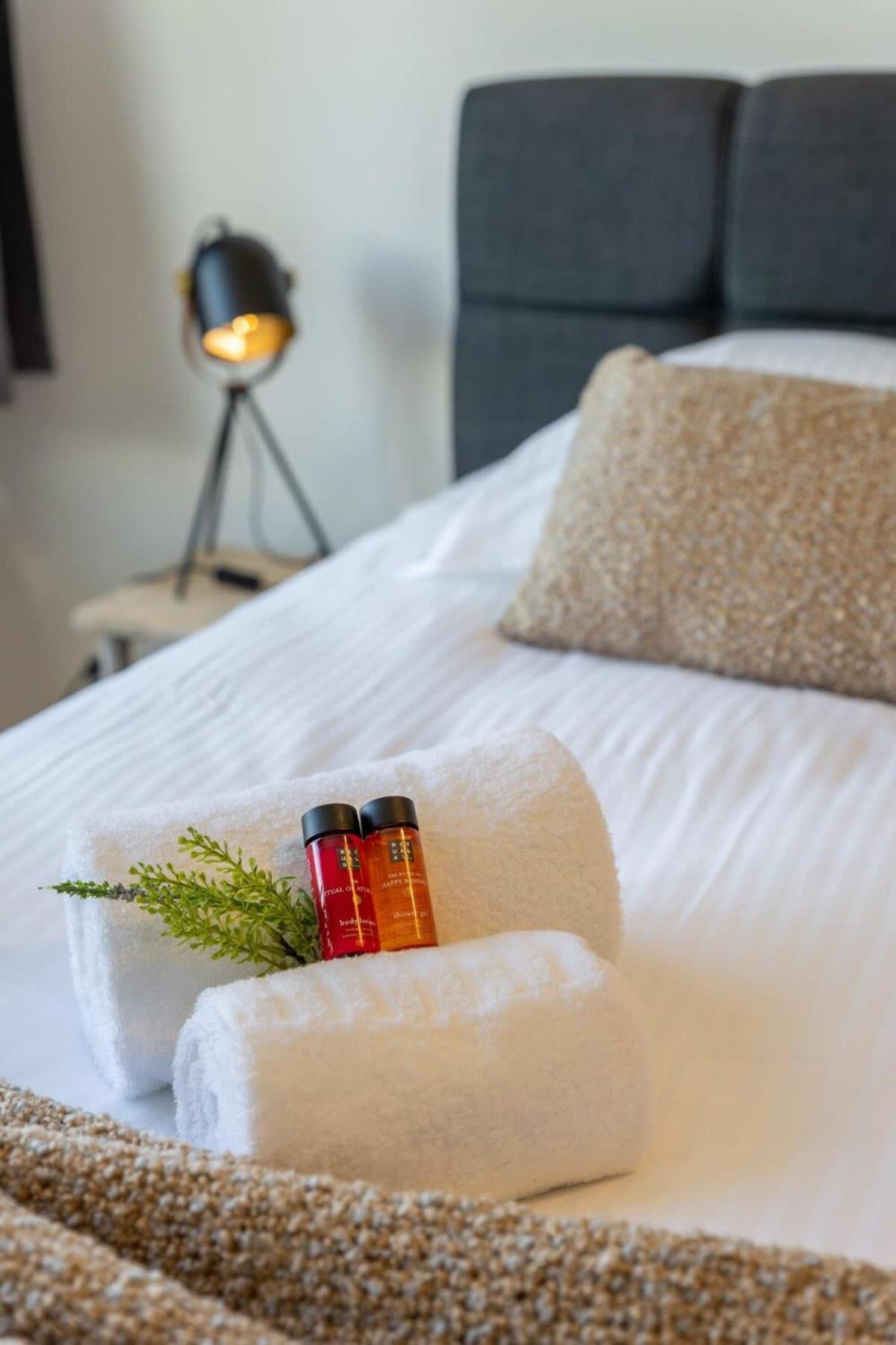 Huswell - Cosy Apartment With Vintage Interior 데한 외부 사진