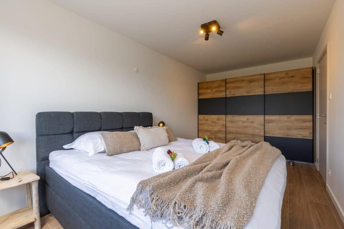 Huswell - Cosy Apartment With Vintage Interior 데한 외부 사진